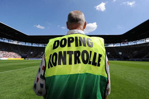 Diskutiert wird unter Experten, ob im Kampf gegen Doping die bislang bestehenden Maßnahmen der Strafbarkeit verschärft werden sollen. Foto: picture-alliance