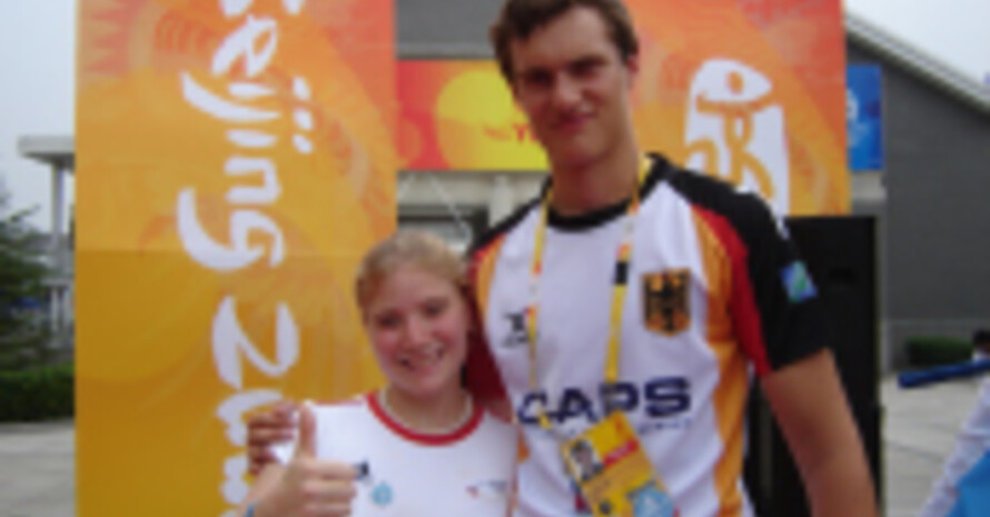 Sophia Reh und Felix Odebrett konnten beim Olympischen Jugendlager die Spiele hautnah miterleben. Foto: dsj