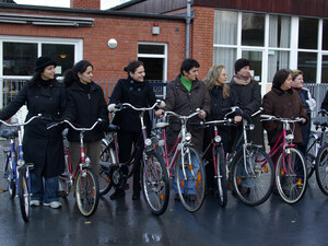 Fahrradkurse für Frauen aller Kulturen bietet der Hamburger SPortbund an. Foto: HSB