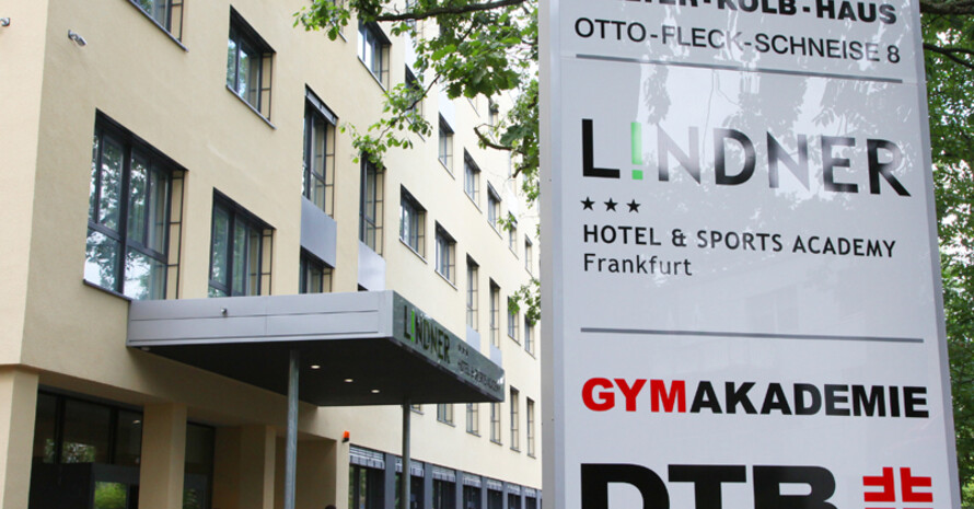 Walter-Kolb-Haus, Gymakademie des Deutschen Turner-Bundes und Lindner Hotel  an der Otto-Fleck-Schneise in Frankfurt. Foto: DTB