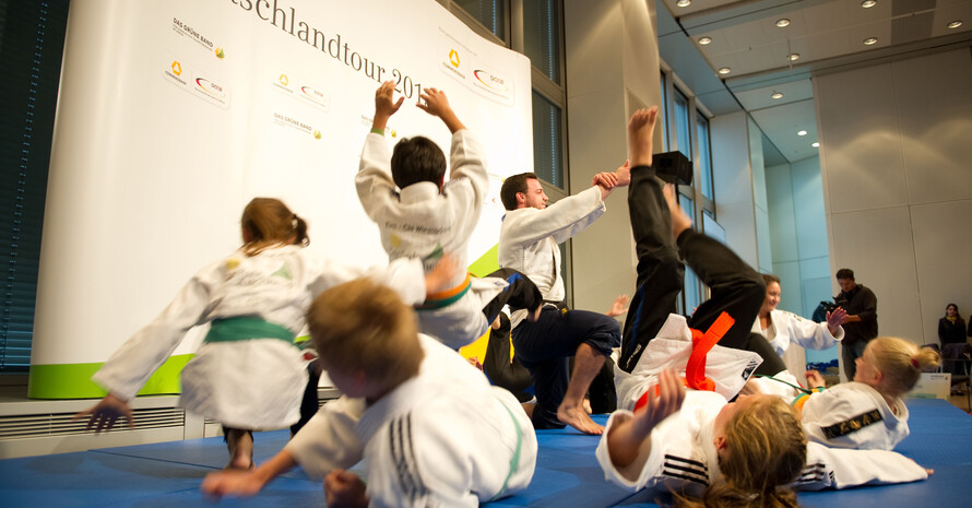 "Das Grüne Band" zu Gast in Frankfurt - die Judoka legten einen filmreife Vorstellung auf die Matte. Quelle: Picture Alliance.