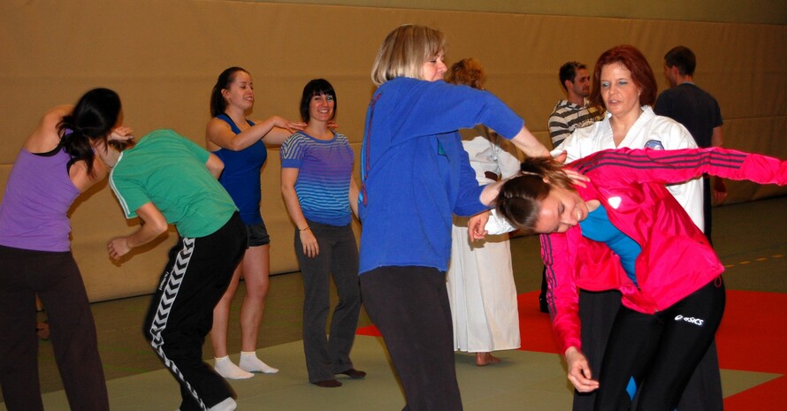 Beim Kampfsport lernen Frauen sich richtig zu wehren. Foto: DOSB
