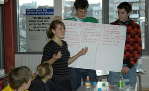 Die Juniorbostschafter und Juniorbotschafterinnen treffen sich in Frankfurt.