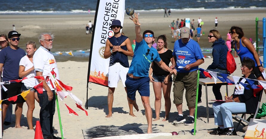 Die Sportabzeichen-Tour in Langeoog beim Inselduell. Foto: DOSB/Elke Reichert