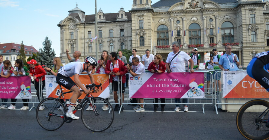 Hannes Wilksch bei der Zieleinfahrt des Straßenrennens. Foto: DOSB