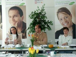 Die Vertreter des Landessportbundes stellen das Programm des 12. Sportabzeichen-Tages in Halle vor. Ganz rechts Steffi Meyer, die Sportabzeichen-Beauftragte des LSB. Foto: LSB Sachsen-Anhalt