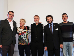 Das neugewählte DAV-Präsidium mit Bojan Rotovnik, Dr. Ingrid Hayek, Roland Stierle, Jan Bloudek und Juan Jesús Ibanez Martín (v.l.). Foto: DAV