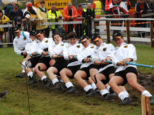 Erstmals bei einem internationalen Wettbewerb dabei: das deutsche Frauenteam im Tauziehen.