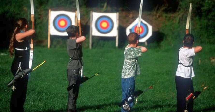 270.000 Jugendliche und junge Erwachsene unter 26 Jahren sind Mitglied in einem Schieß- und Bogensportverein. Foto: picture-alliance