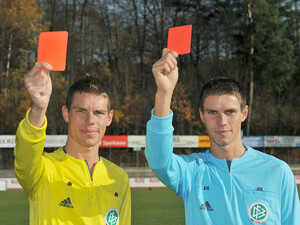 Der Körte-Cup zeigt den Sportplatz-Gegnern die Rote Karte. Copyright: picture-alliance