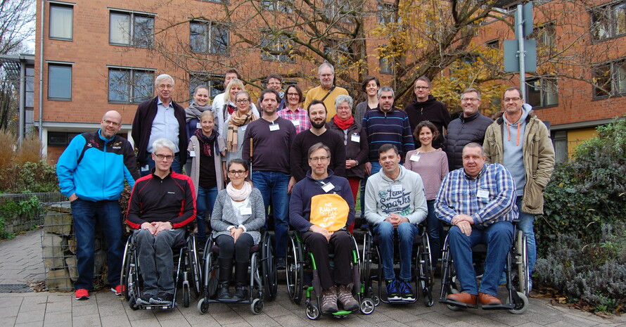 Gruppenfoto mit Teilnehmenden und Referentinnen (Quelle: DOSB)