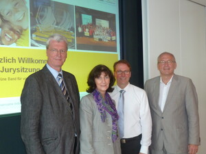 Die Jury 2012 (v.l.n.r.): Lutz Arndt, Dr. Christa Thiel, Uwe Hellmann, Dr. Michael Vesper (es fehlt: Meike Evers).