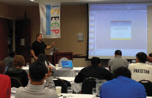 Trainer bilden sich beim ICECP-Lehrgang 2013 im theoretischen Teil eines Workshops weiter. Foto: www.udel.edu/ICECP
