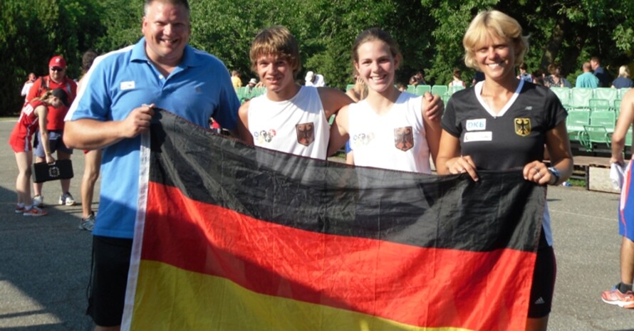 Leon Schwiekendick und Mixedpartnerin Ale als frisch gebackene Europameister der Jugend B 2011 in Tata (Ungarn).