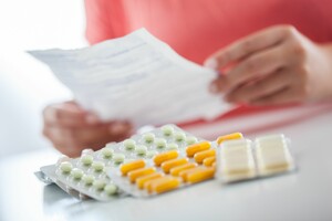 Über verbotene Medikamente klärt die neue WADA-Liste 2017 auf. Foto: picture-alliance