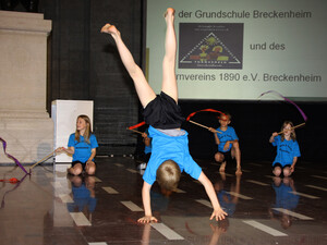 Die Sieger des Deutschen Schulsportpreises aus Breckenheim zeigten ihr Können. Foto: dsj