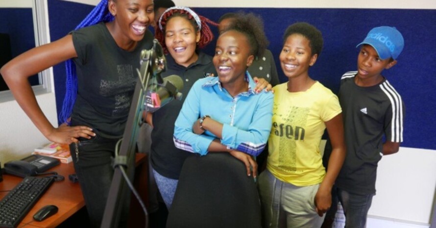BAS-Kids live auf Hitradio Namibia. Foto: DOSB/Albin