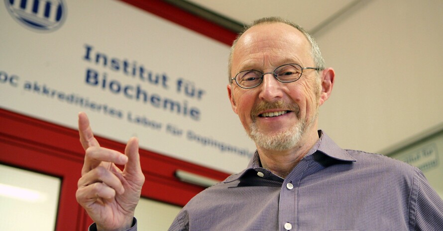 Professor Wilhelm Schänzer geht als Leiter des Instituts für Biochemie an der Sporthochschule Köln in den Ruhestand. Foto: picture-alliance