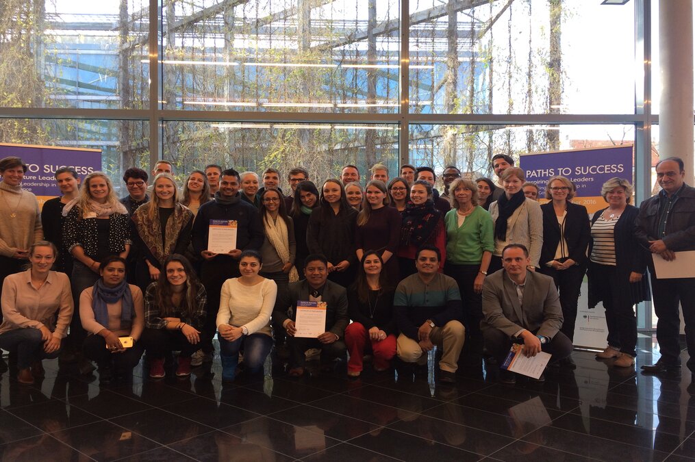 Teilnehmerinnen und Teilnehmer der fünften Auflage "Paths to Success-Inspiring Future Leaders". Foto: DOSB Teilnehmerinnen und Teilnehmer der fünften Auflage "Paths to Success-Inspiring Future Leaders". Foto: DOSB