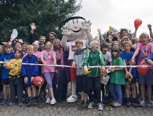Freude bei den Hildesheimer Kindern über den neuen Trimm Dich-Parcours