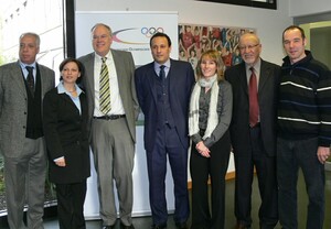 Deutsch marokkanisches Sporttreffen in Frankfurt am Main: (v.li.) Mohamed Bouzfour, Katrin Merkel (DOSB), Martin Schönwand, Karim Akkari, Isabel Gmehl (DOSB), Mohamed Moufid, Michael Gabriel