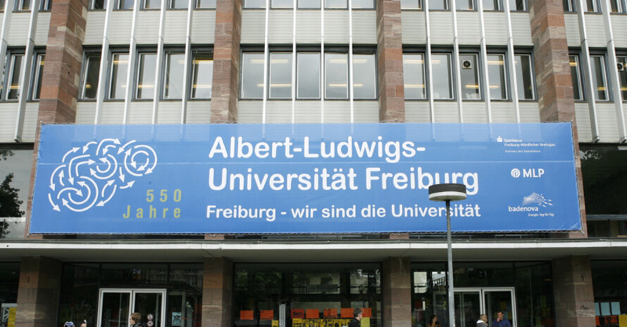 Zwei Sportlerinnen der Freiburger Albert-Ludwigs-Universität erhielten ein Stipendium . Copyright: picture-alliance