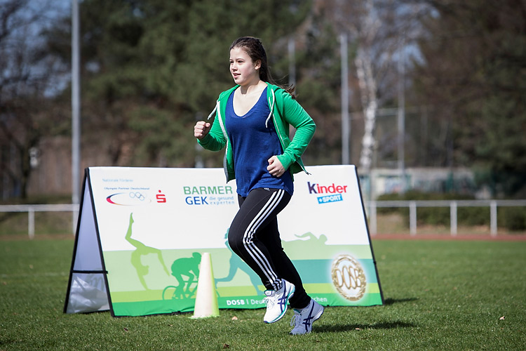 Warmlaufen fürs Finale der Sportabzeichen-Tour in Berlin (Foto: Meike Engels)